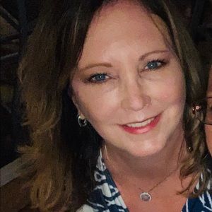 Meet your Posher, Teresa